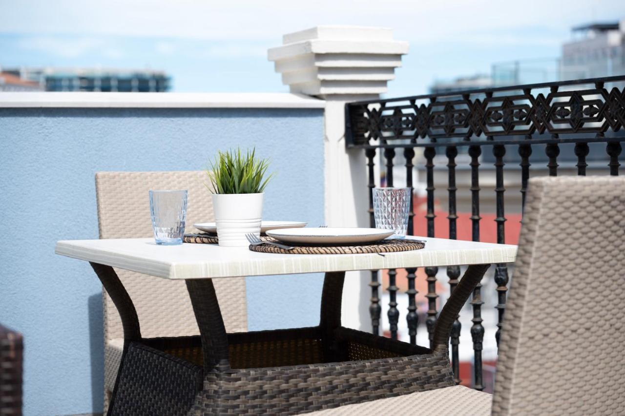 Master Penthouse Double Room Ensuite With Private Terrace - Grand Central House Gibraltar Exterior foto